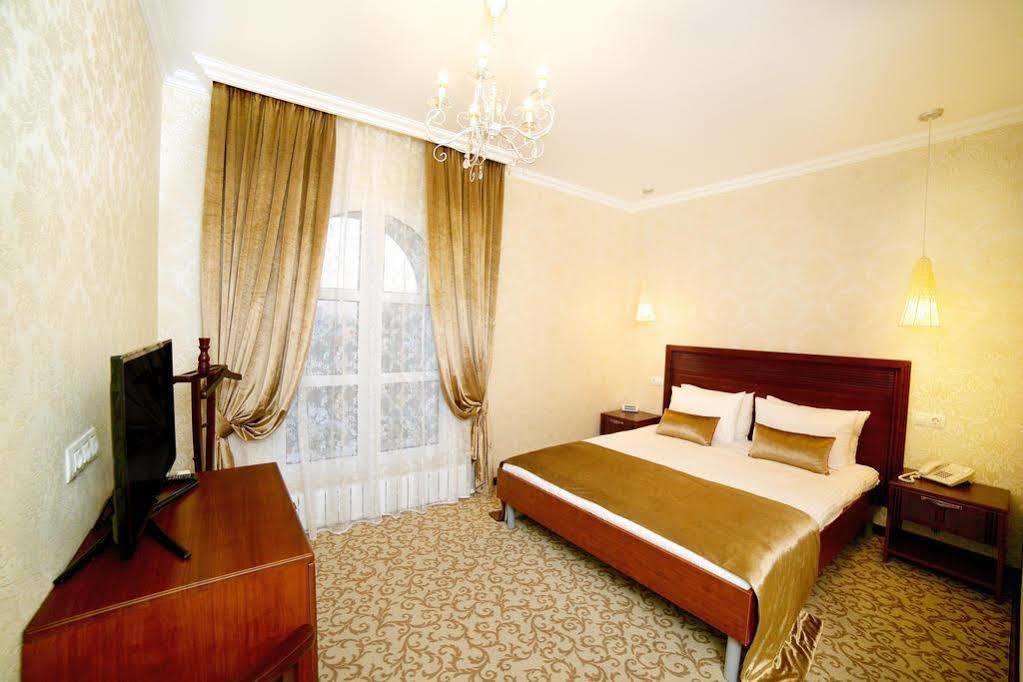 Villa Marina Hotel Krasnodar Zewnętrze zdjęcie